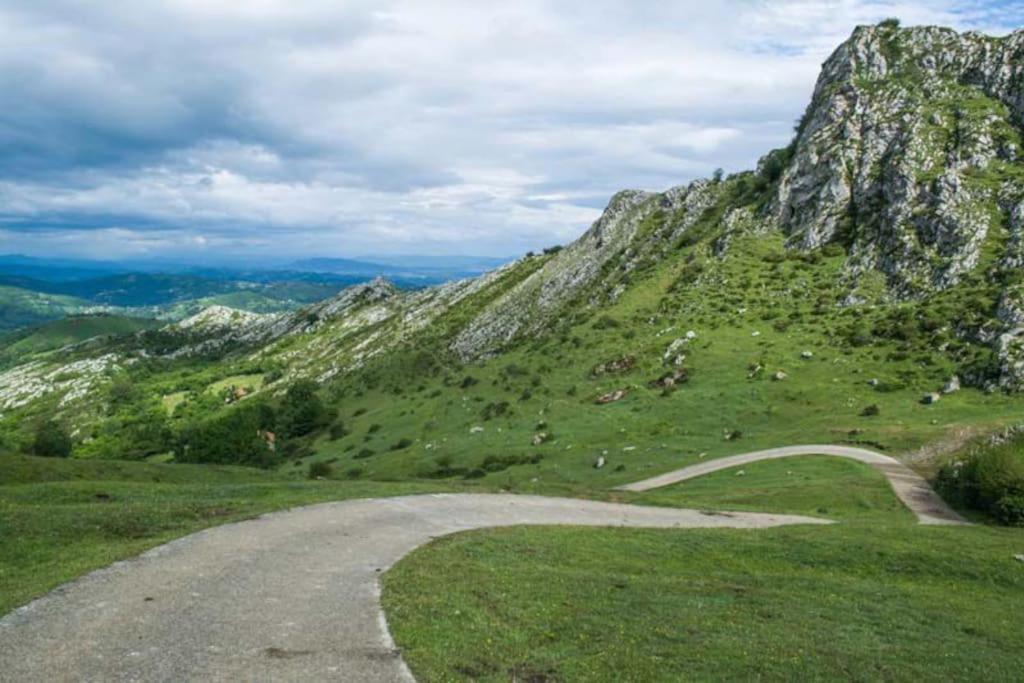 Ca La Trini Vivienda Vacacional Nava Zewnętrze zdjęcie